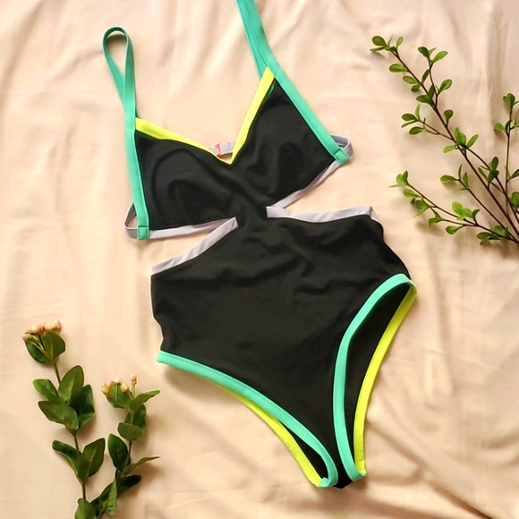 Victoria's Secret Other - Victoria Secret onepiece swim sz M [872]